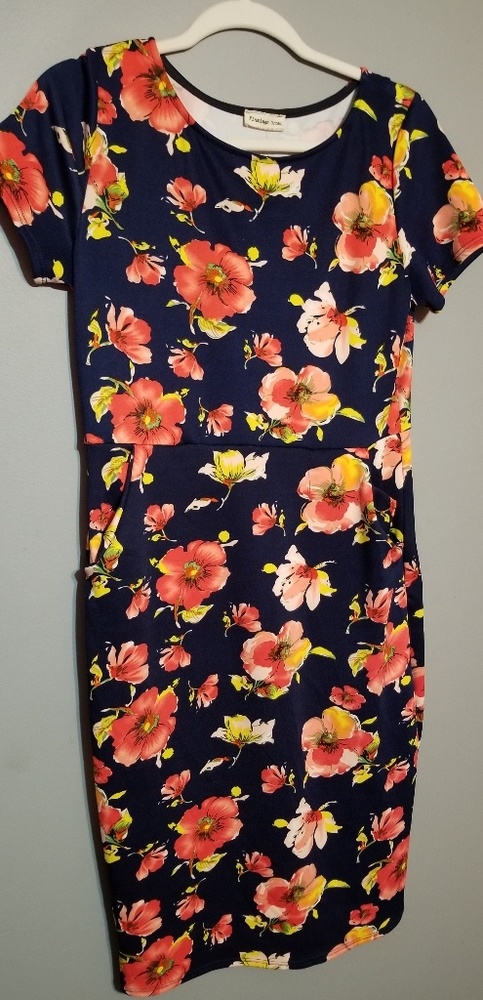 Dress with pockets